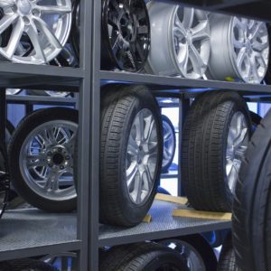 tires-2989872_1920